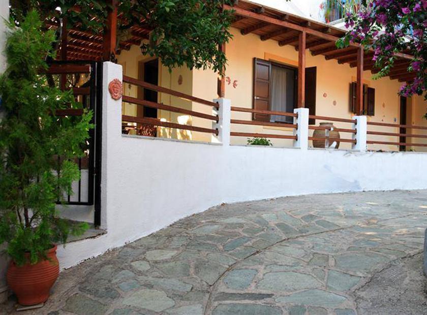 Mirsinia Apartments - Skopelos Loutraki  Buitenkant foto