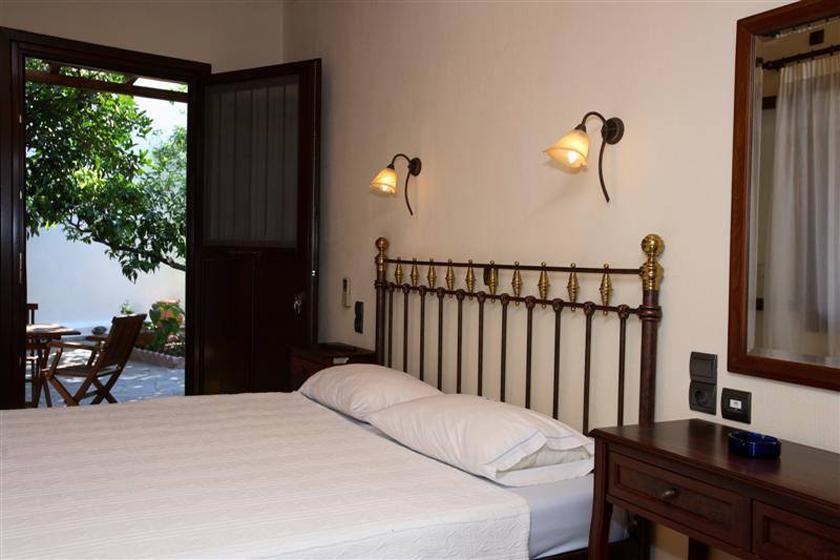 Mirsinia Apartments - Skopelos Loutraki  Buitenkant foto